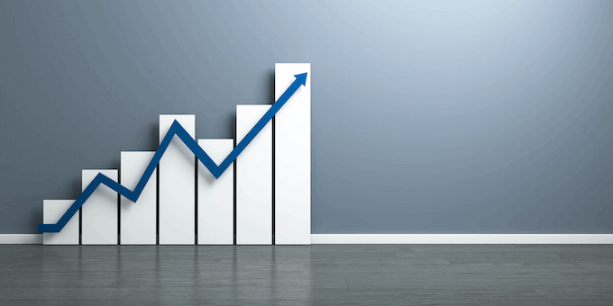 A graph showing blogging trends and blogging statistics